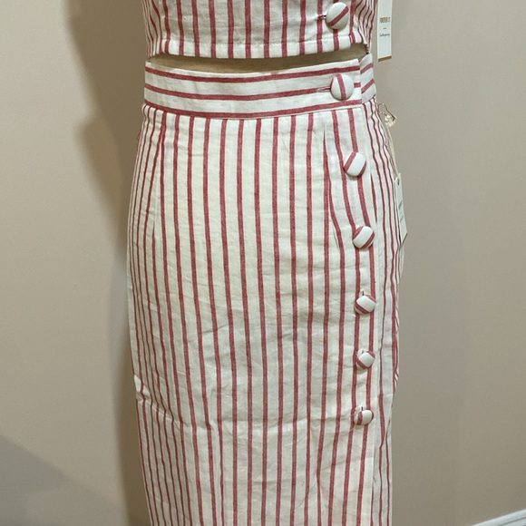 Forever21 Red and White Stripped Linen Skirt Set - Picture 4 of 6